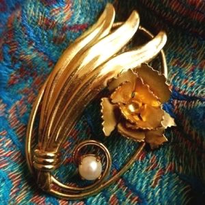 Vintage brooch CarlArt gold fill real pearl pin flower floral